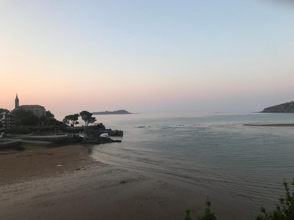 Mundaka Beachfront House Exterior photo