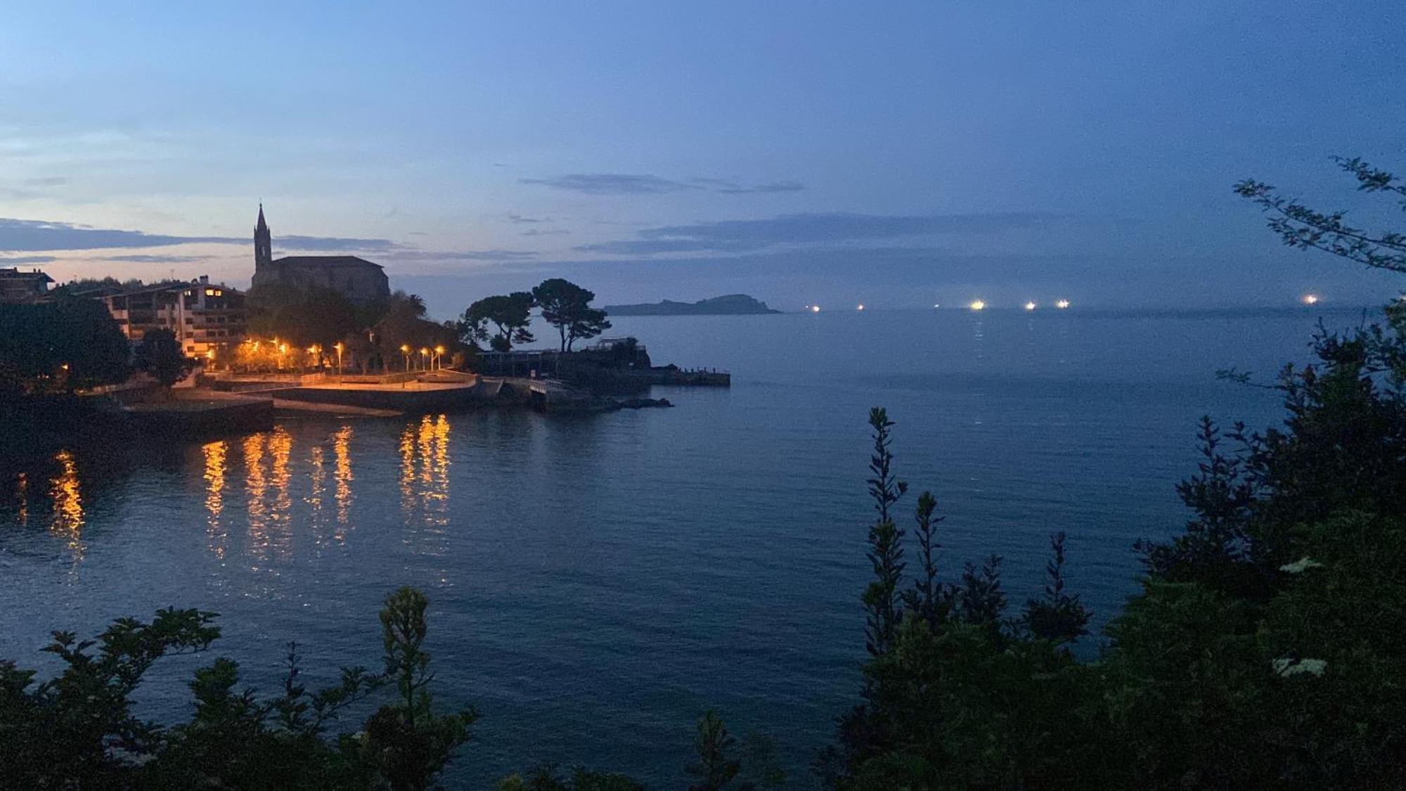 Mundaka Beachfront House Exterior photo